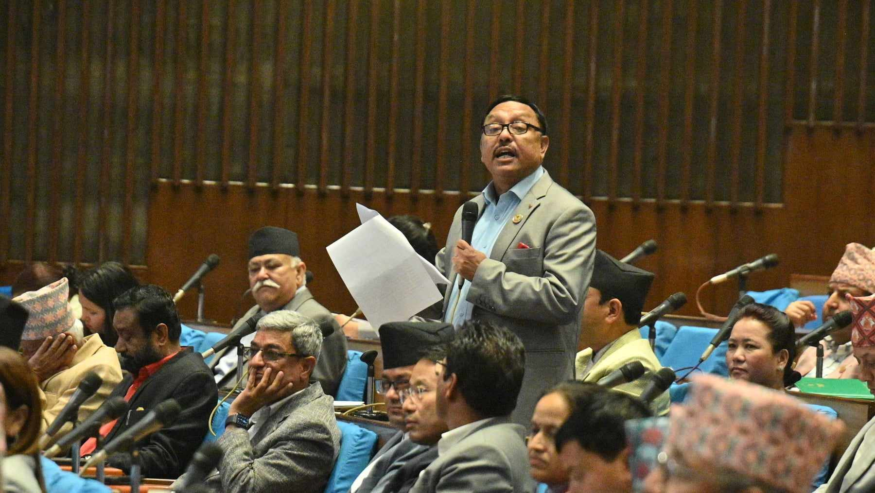 कांग्रेसले संसदमा फेरि माग्यो गृहमन्त्री लामिछानेको राजीनामा